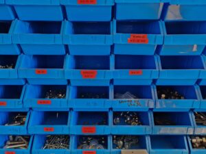 BAC DE RANGEMENT TUYAUTERIE